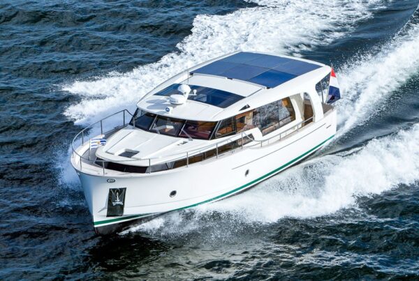 Motor yacht greenline 40