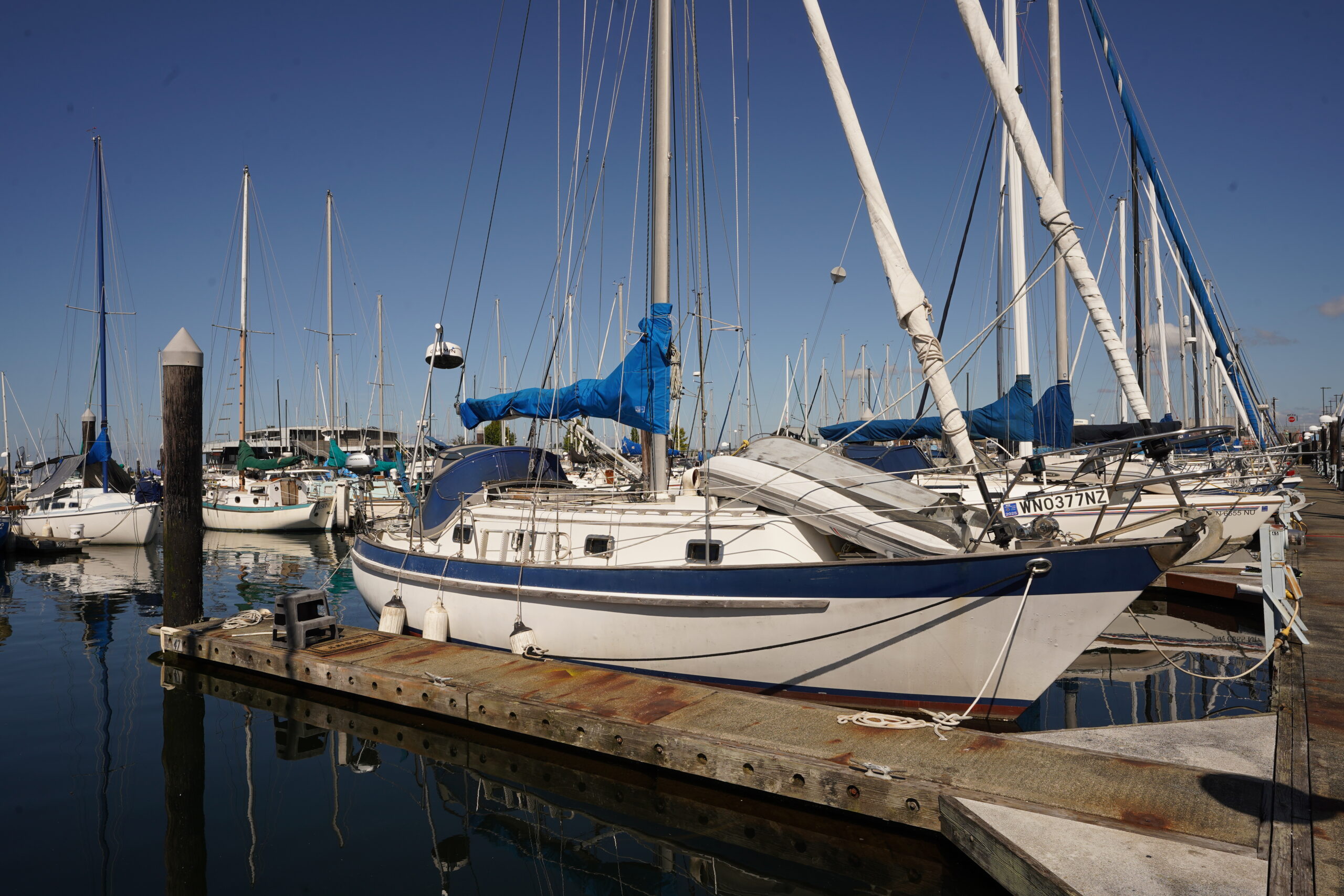 valiant 32 sailboat data